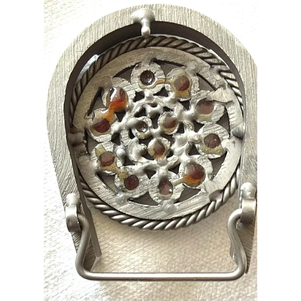 Unbranded artisan crafted